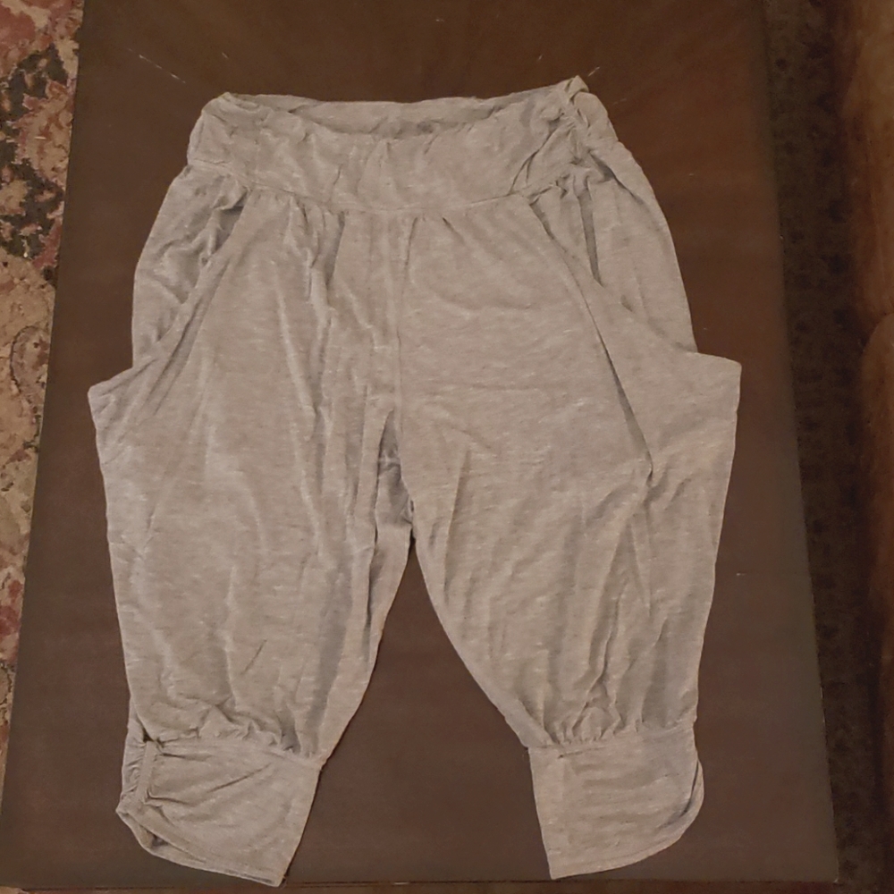 Gaiam balloon-style yoga pants